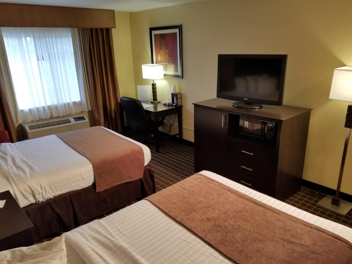 Quality Inn & Suites Morgantown - University Area Exteriér fotografie